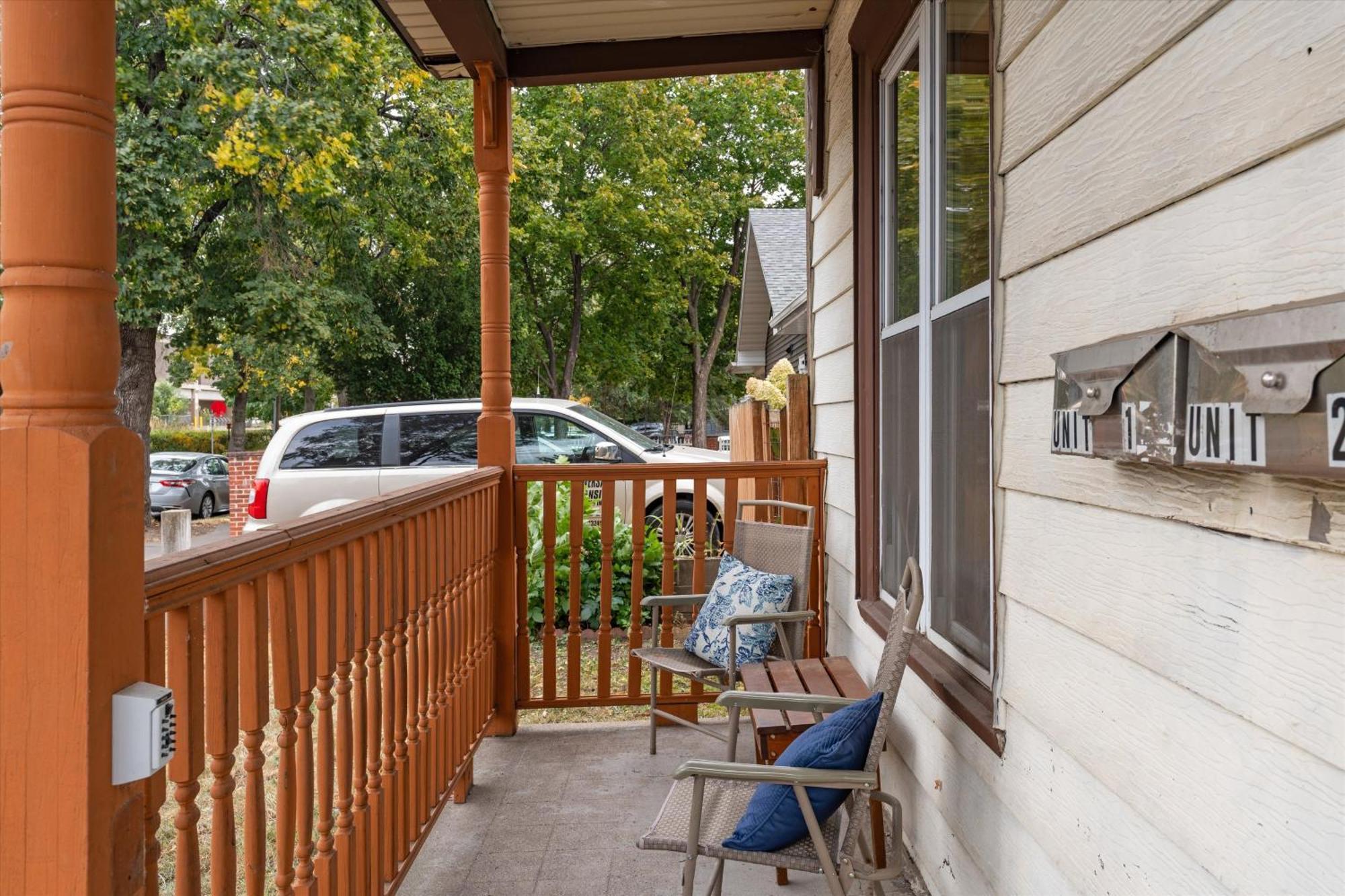 Snapdragon Apt - Charming Two Bedroom In Corcoran Neighborhood Minneapolis Exterior foto